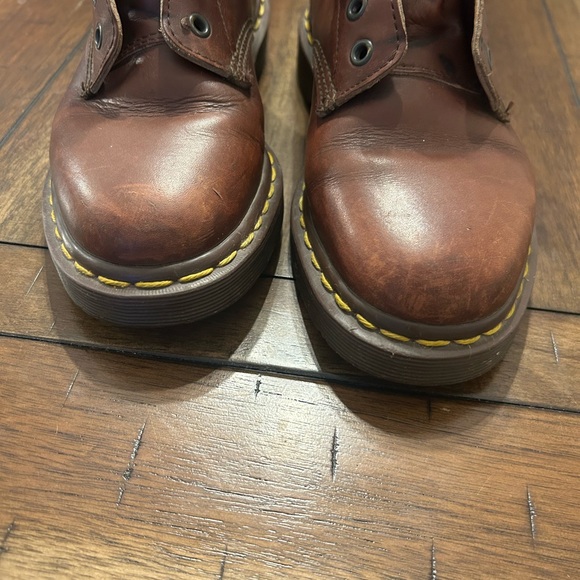 Vintage Dr. Martens Made in England 1460 8-Eye Boots Brown Leather Women’s 7 - Picture 10 of 16